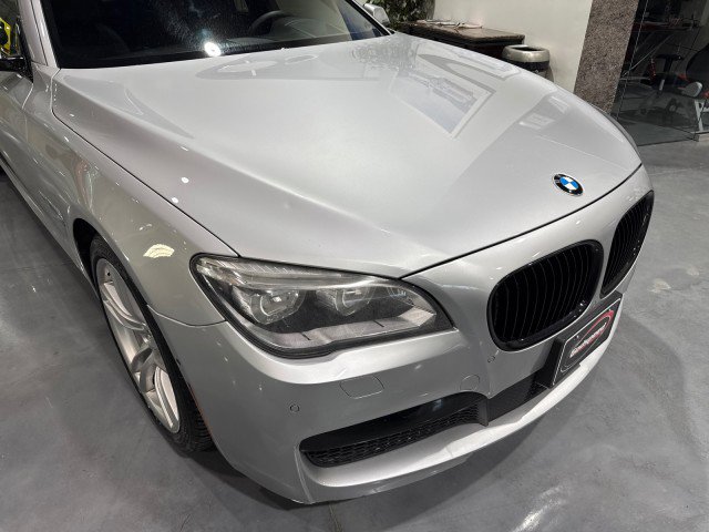 Used 2015 BMW 750Li xDrive w/ M Sport Edition AWD/4WD image 28