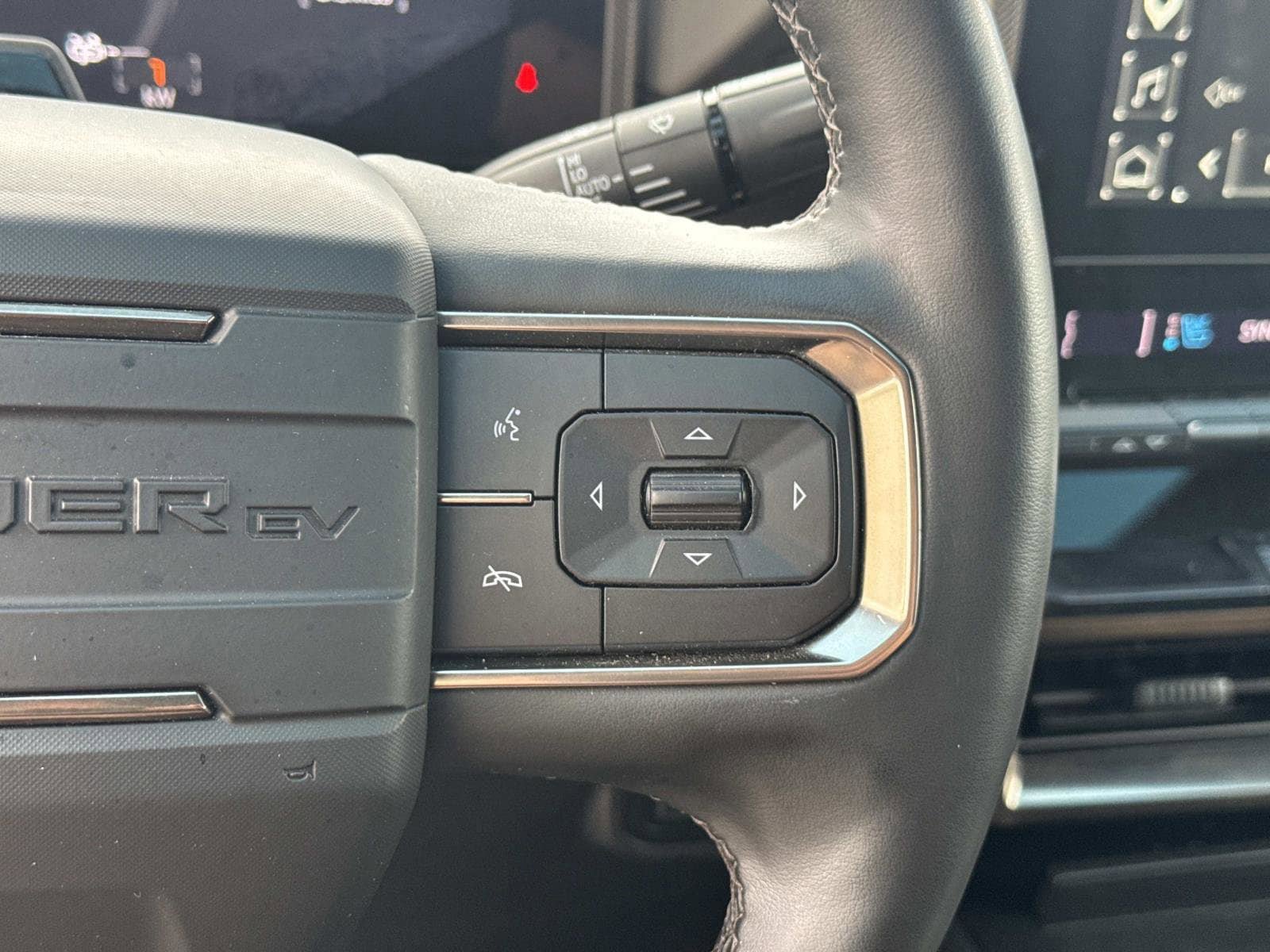 Used 2024 GMC Hummer EV 3X w/ LPO, Illumination Package AWD/4WD image 32