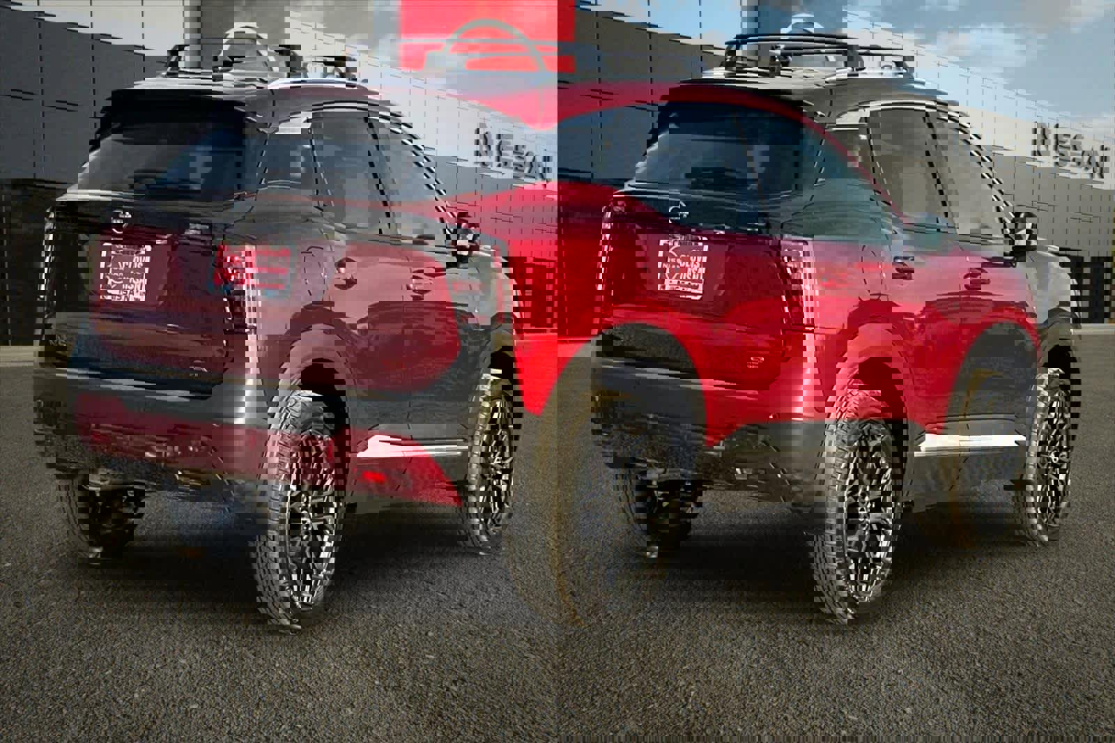 New 2026 Nissan Kicks SR image 3