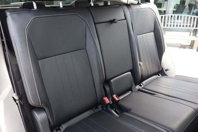 Used 2022 Volkswagen Tiguan SE image 13