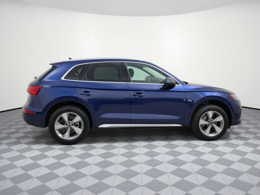 Used 2023 Audi Q5 2.0T Premium w/ Convenience Package AWD/4WD image 8