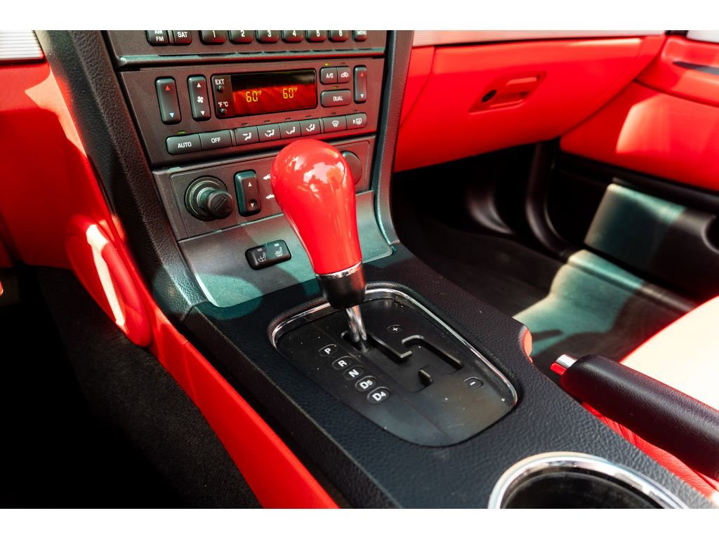 Used 2004 Ford Thunderbird RWD image 19