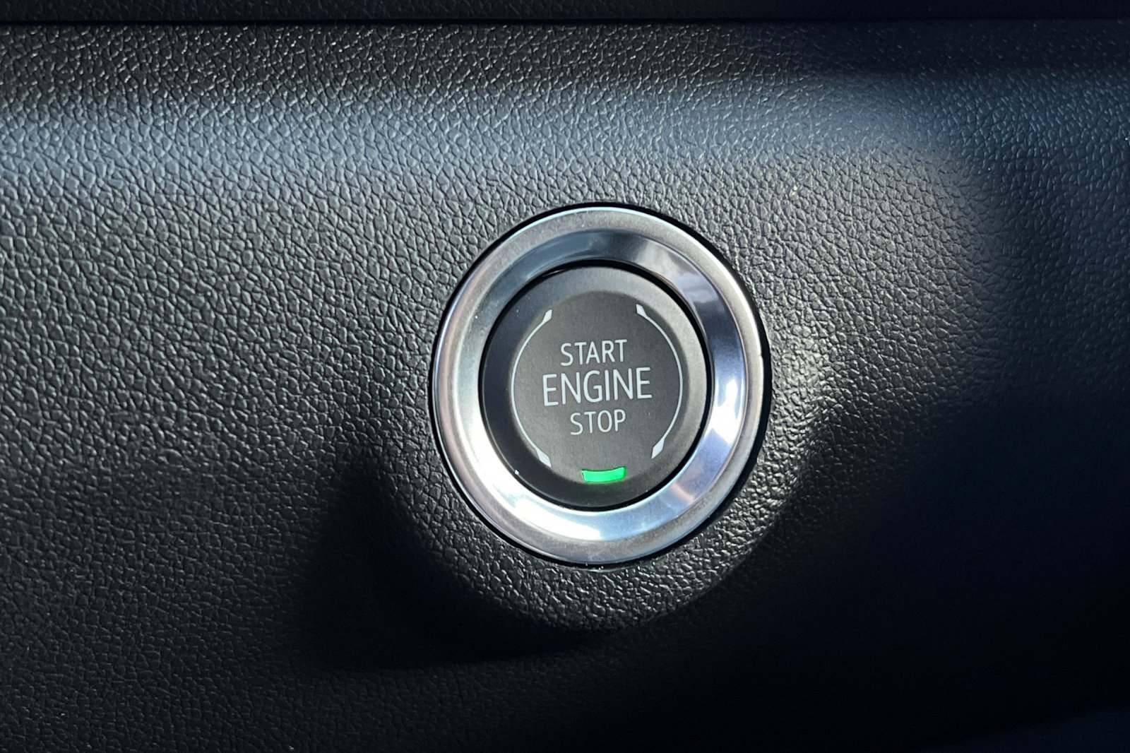 New 2027 GMC Terrain AT4 w/ Technology Package II AWD/4WD image 25
