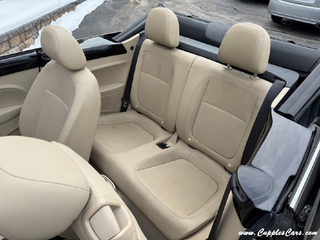 Used 2014 Volkswagen Beetle TDI image 7