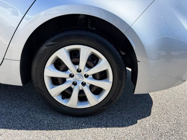 Used 2020 Toyota Corolla LE FWD image 11