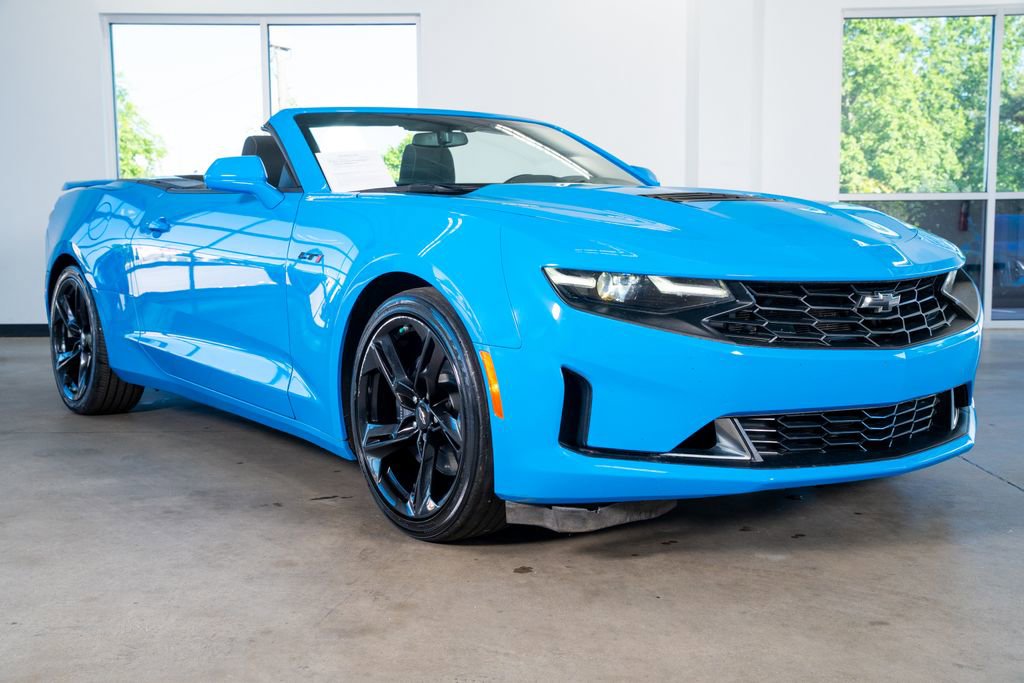 Used 2022 Chevrolet Camaro LT w/ RS Package RWD image 7