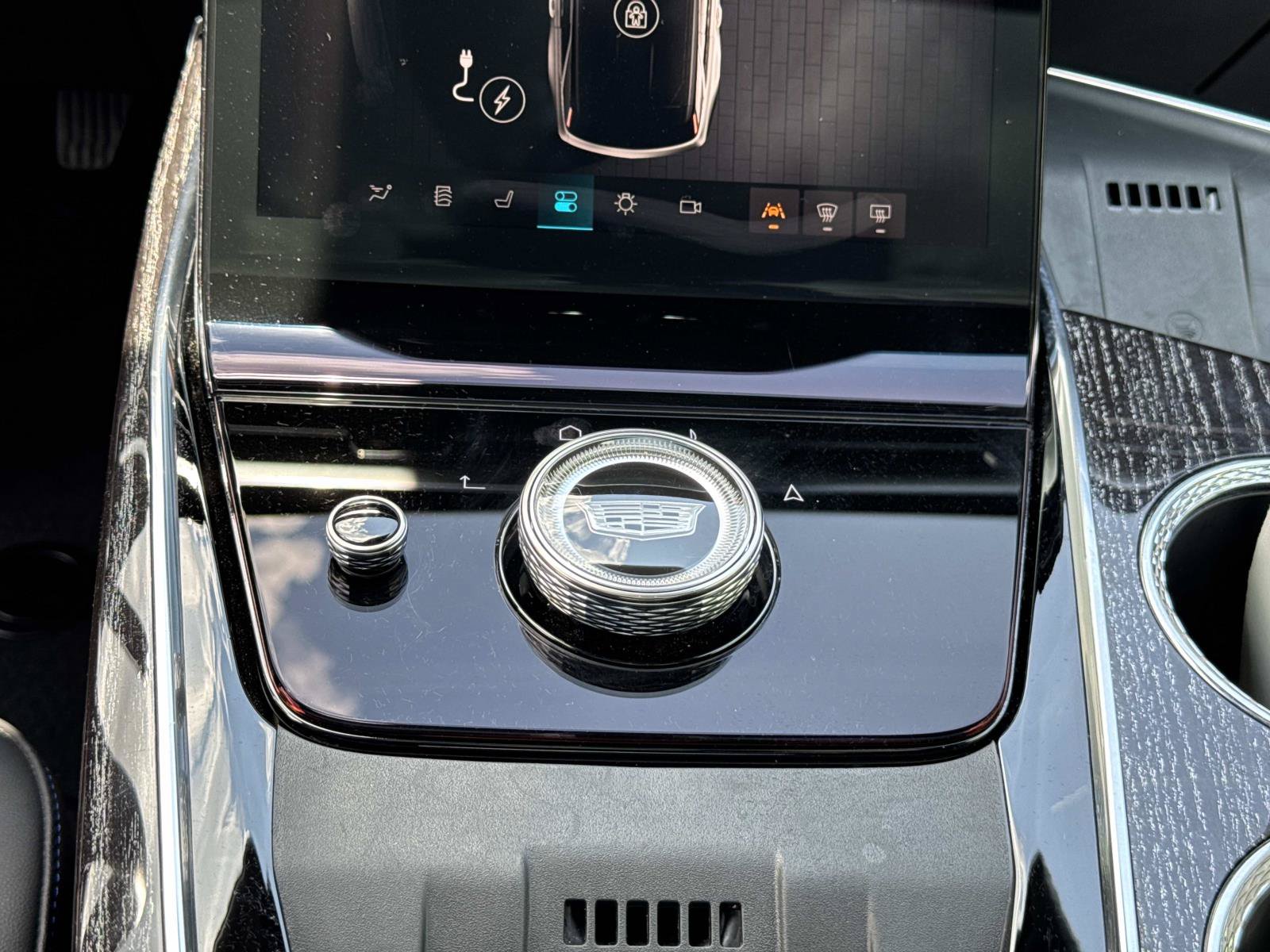 Certified 2026 Cadillac Escalade IQ Sport 1 AWD/4WD image 23