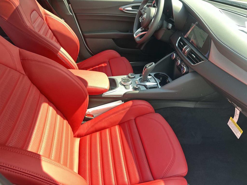 New 2026 Alfa Romeo Giulia AWD image 19