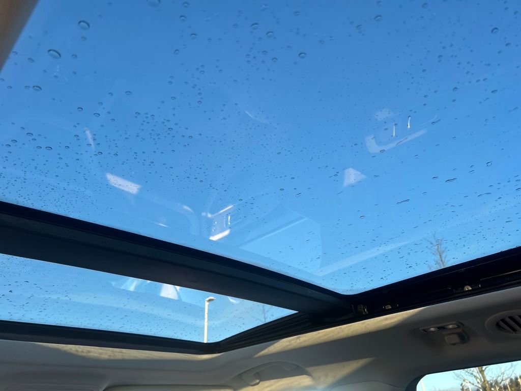 Certified 2025 Ford Explorer Platinum w/ Ultimate Package image 31