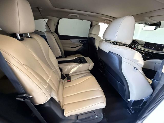 Used 2023 Acura MDX SH-AWD w/ Technology Package image 16