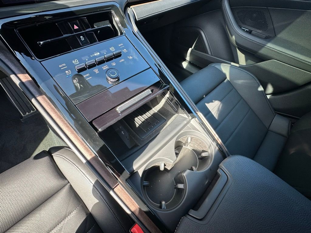 Certified 2026 Porsche Panamera image 29