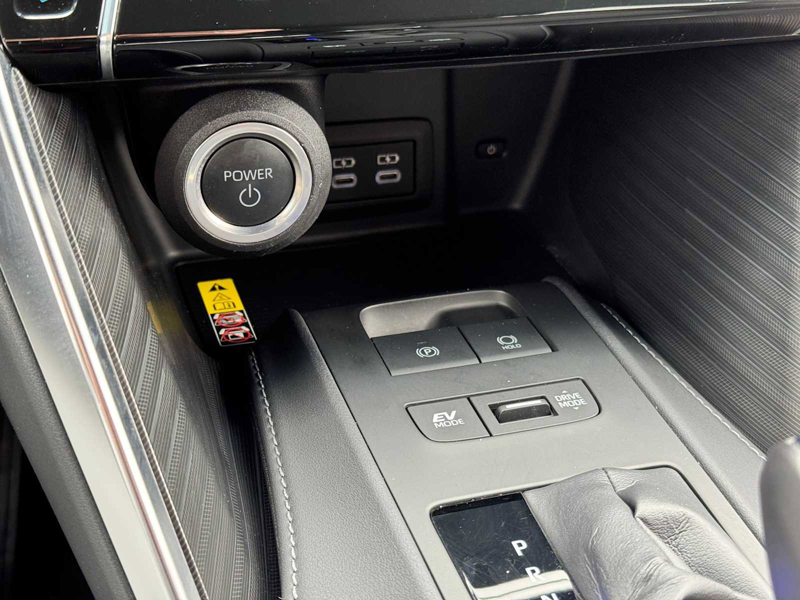 Certified 2024 Toyota Venza XLE AWD/4WD image 25