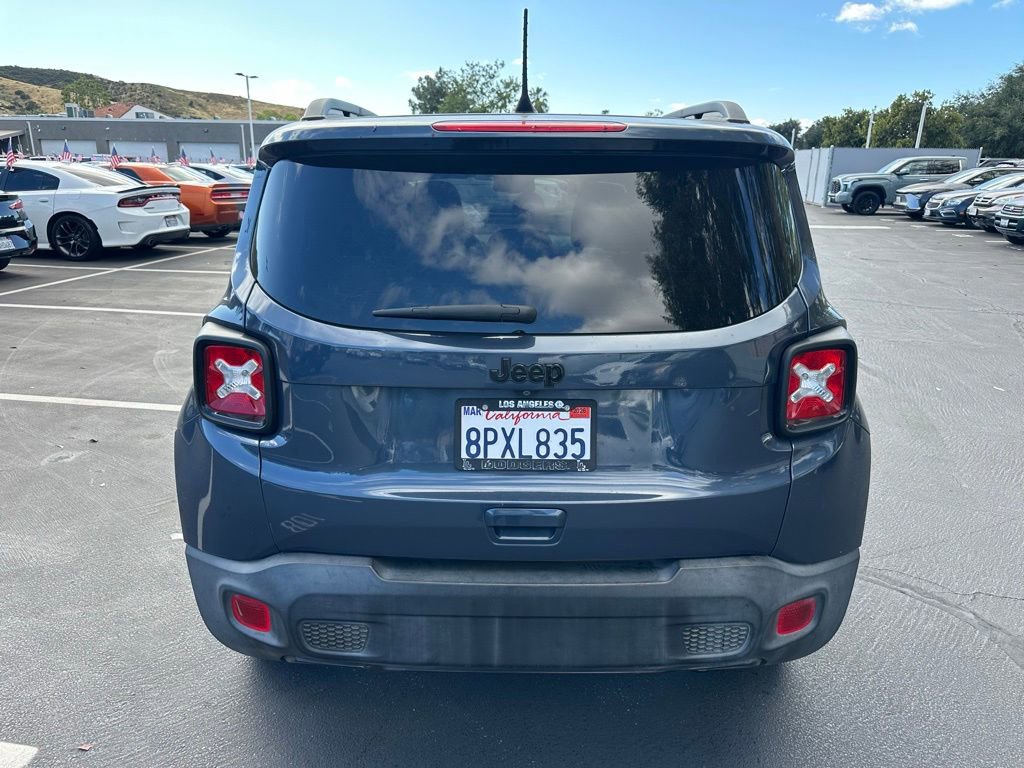 Used 2020 Jeep Renegade Altitude FWD image 3