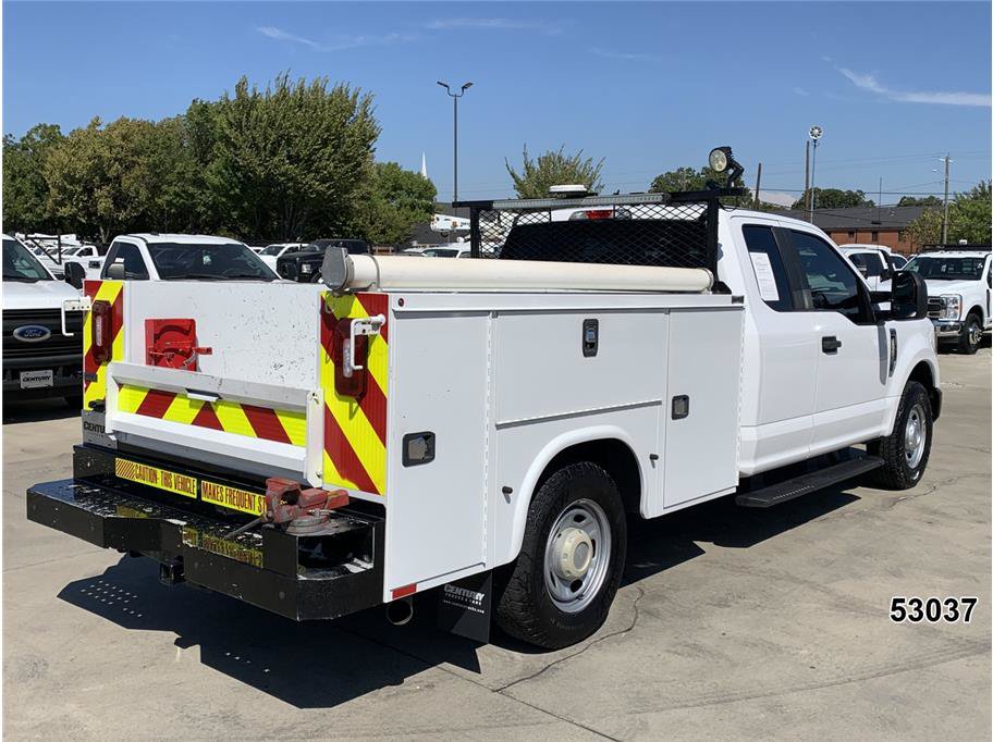 Used 2021 Ford F250 XL w/ Power Equipment Group RWD image 2