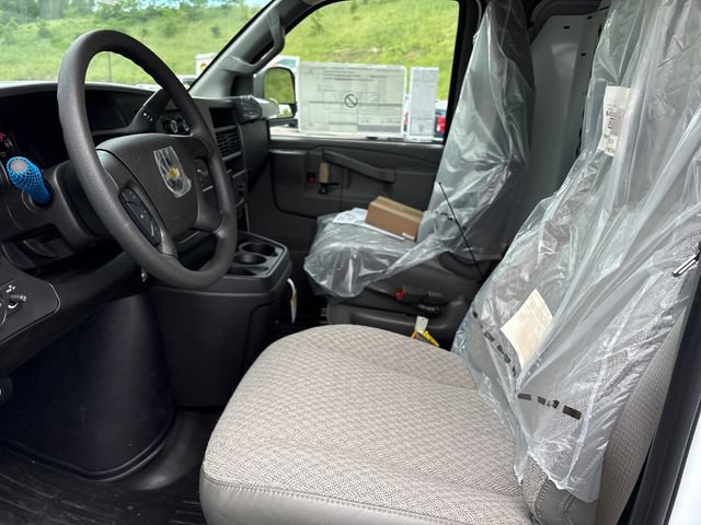 New 2026 Chevrolet Express 2500 w/ Driver Convenience Package RWD image 5