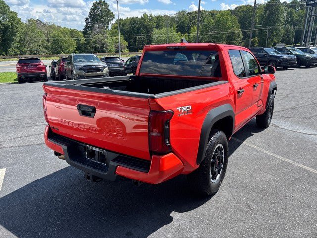 Used 2024 Toyota Tacoma TRD Off-Road AWD/4WD image 45