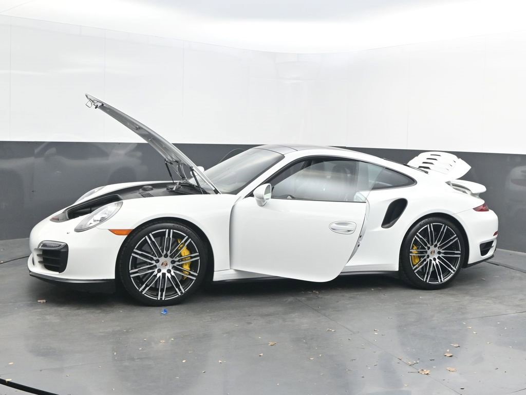 Used 2014 Porsche 911 Turbo S image 41
