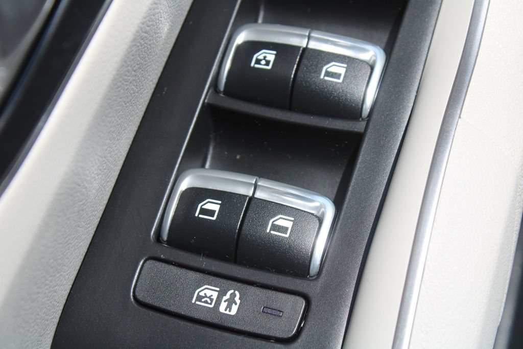 Certified 2025 Kia Sorento EX w/ Panoramic Sunroof Package FWD image 21