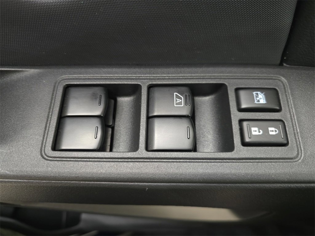 Used 2023 Nissan Frontier SV w/ Technology Package image 30