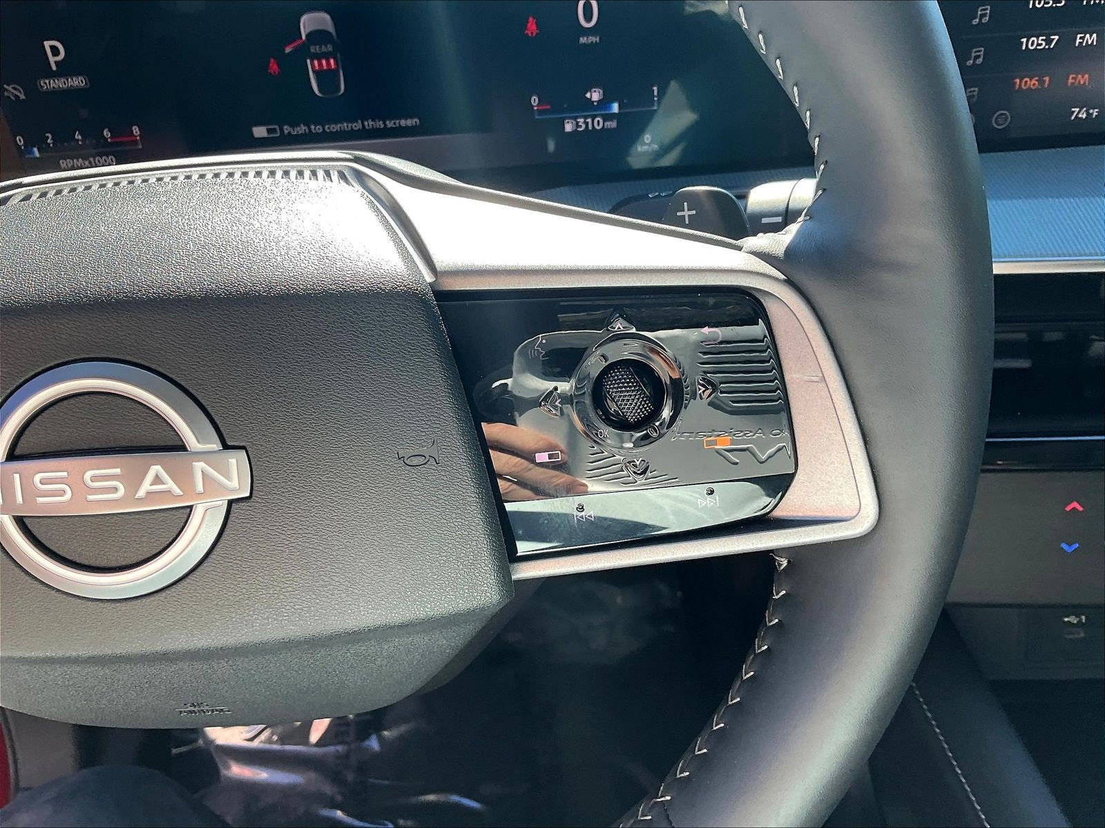 Certified 2025 Nissan Murano SL w/ Cargo Package AWD/4WD image 14