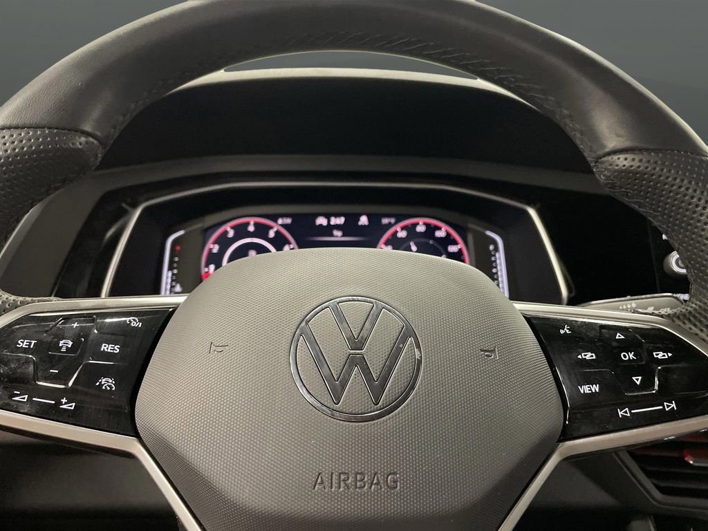 Used 2024 Volkswagen Jetta GLI 40th Anniversary Edition image 14