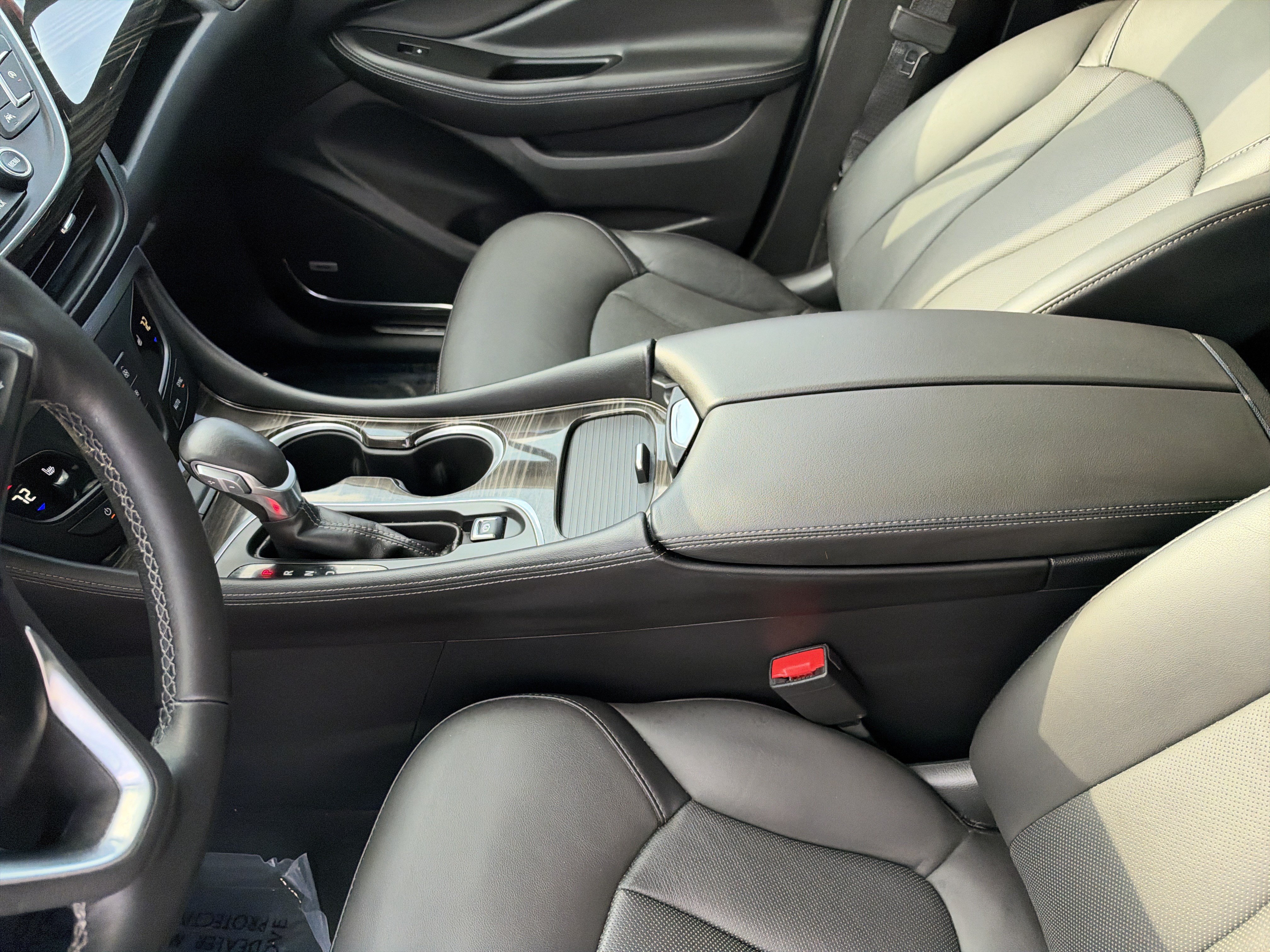 Used 2019 Buick Envision Premium AWD/4WD image 16