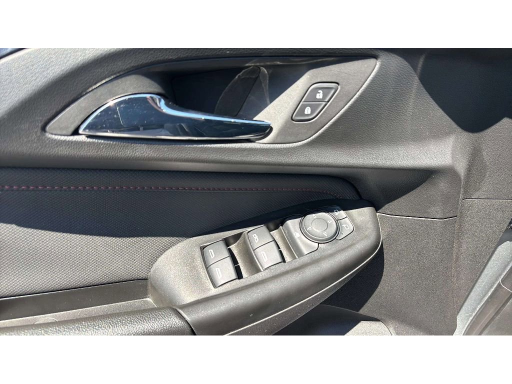 Used 2023 Chevrolet TrailBlazer RS w/ Convenience Package AWD/4WD image 18