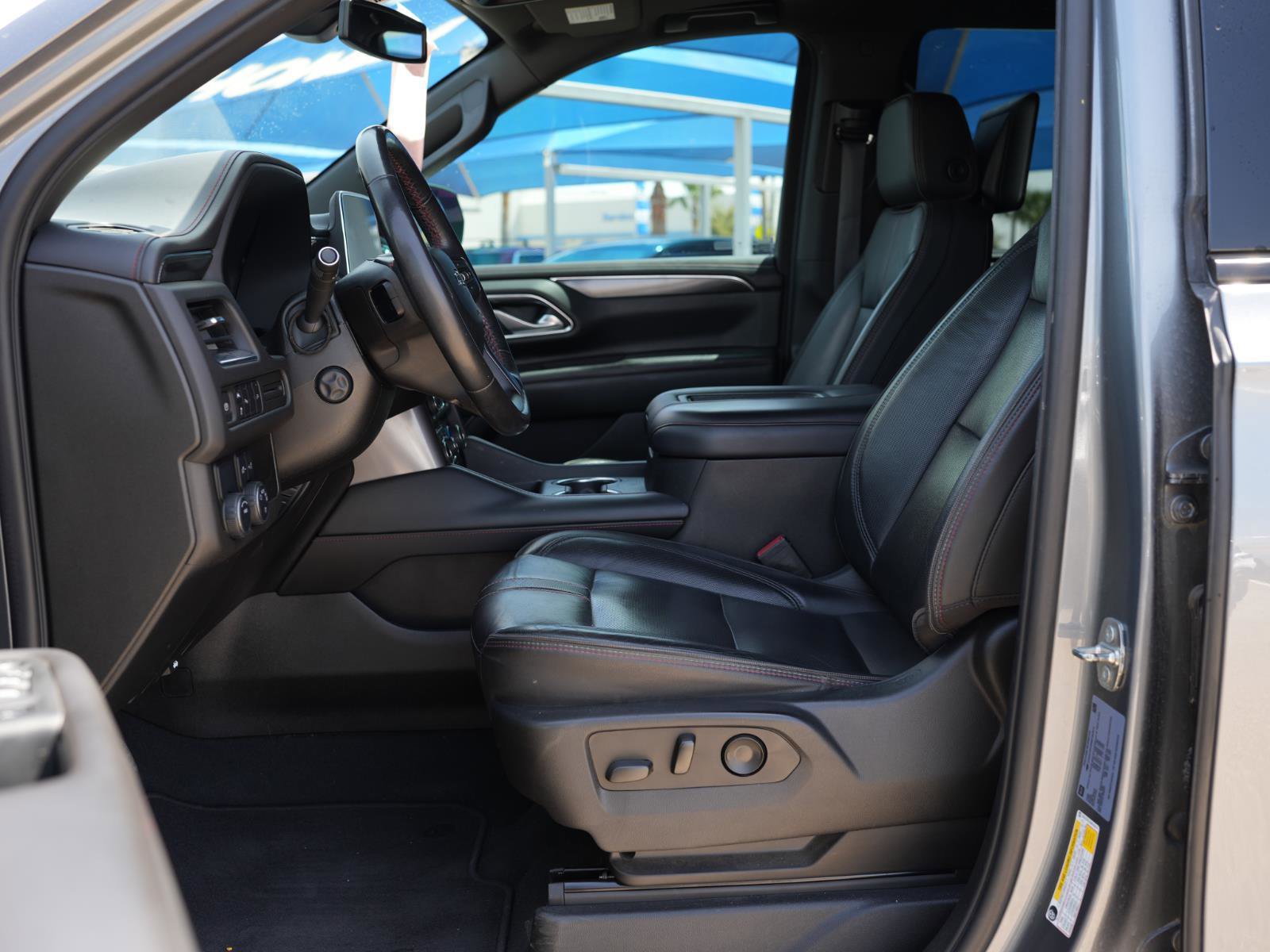 Used 2021 Chevrolet Tahoe RST w/ Luxury Package image 15