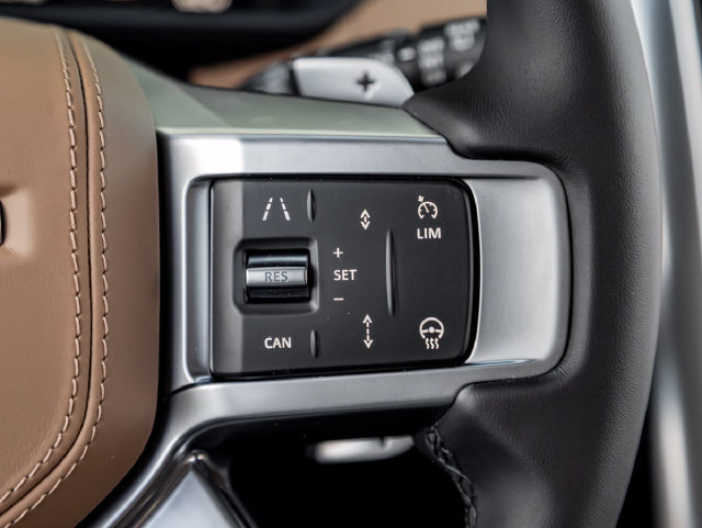 New 2026 Land Rover Discovery Limited Edition AWD/4WD image 20