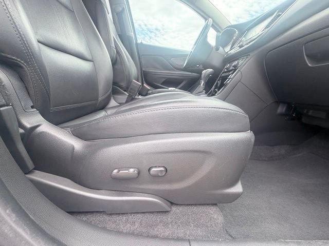 Used 2017 Buick Encore Essence w/ Experience Buick Package AWD/4WD image 31