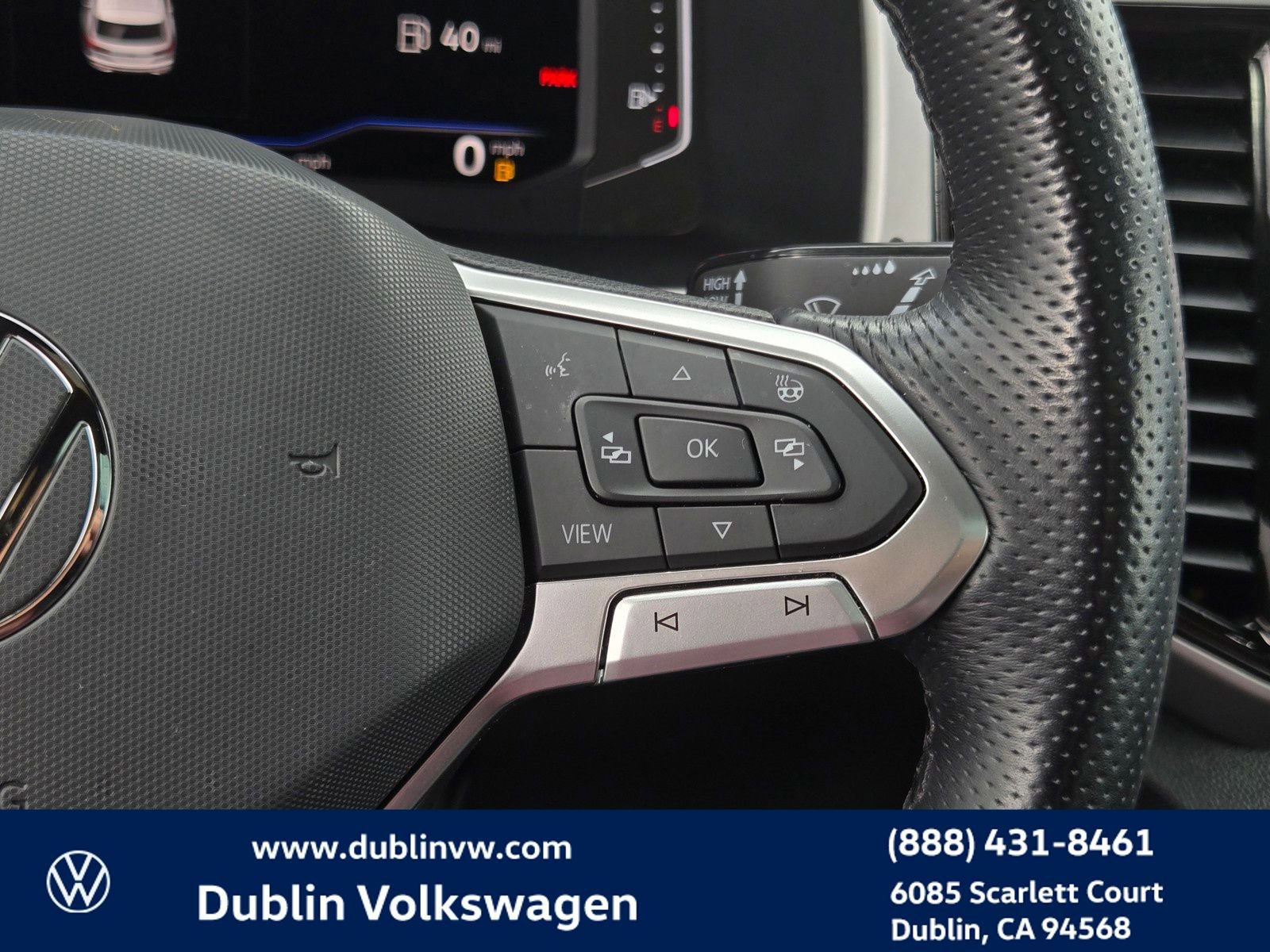 Certified 2022 Volkswagen Atlas Cross Sport SEL R-Line image 22