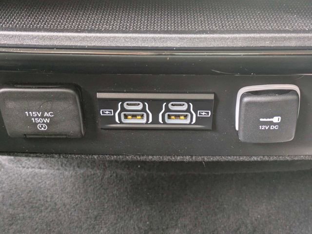 Used 2022 Jeep Wagoneer Series II RWD image 15