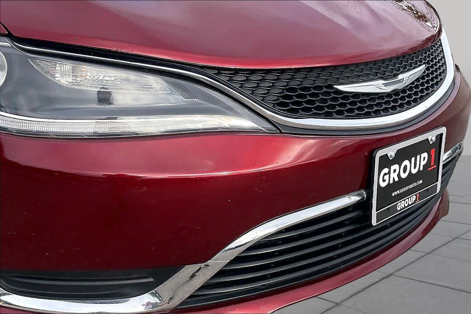 Used 2015 Chrysler 200 Limited w/ Convenience Group FWD image 30