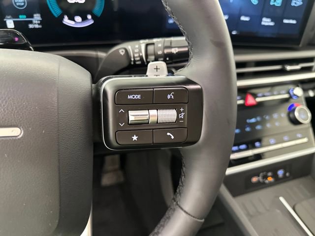 Used 2026 Hyundai Santa Fe SEL image 16