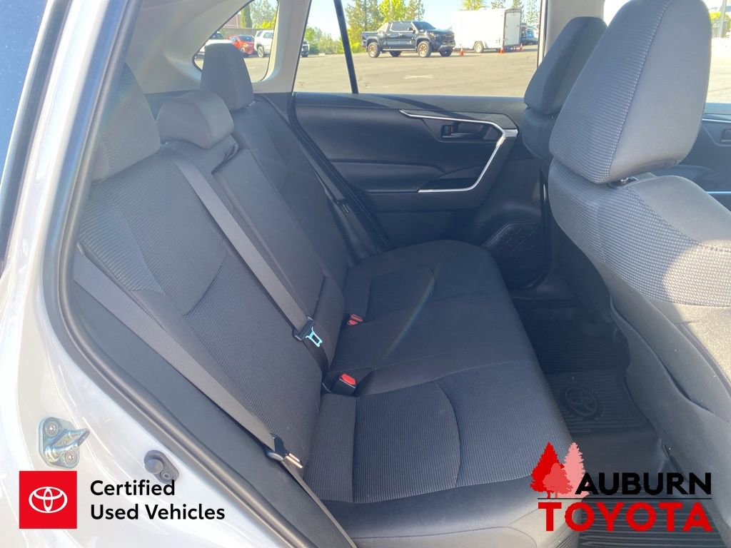 Certified 2024 Toyota RAV4 LE AWD/4WD image 19