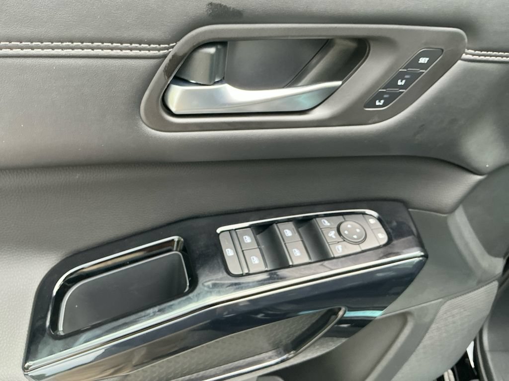 New 2026 Nissan Pathfinder Platinum AWD/4WD image 23