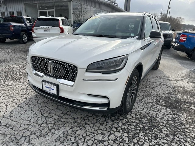 Used 2023 Lincoln Aviator AWD w/ Premium Package image 8