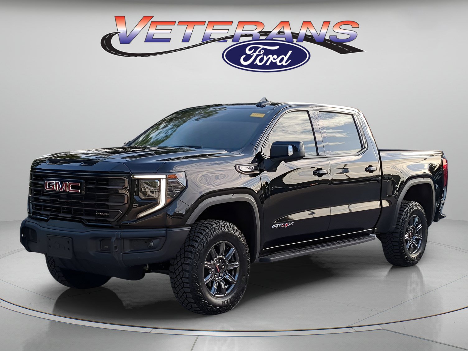 Used 2026 GMC Sierra 1500 AT4X AWD/4WD image 1