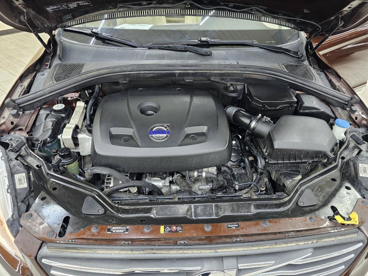 Used 2015 Volvo XC60 T5 Premier FWD image 41
