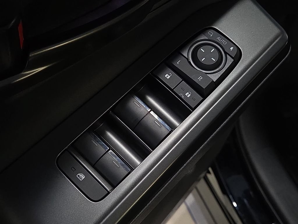 New 2027 Toyota C-HR AWD/4WD image 19
