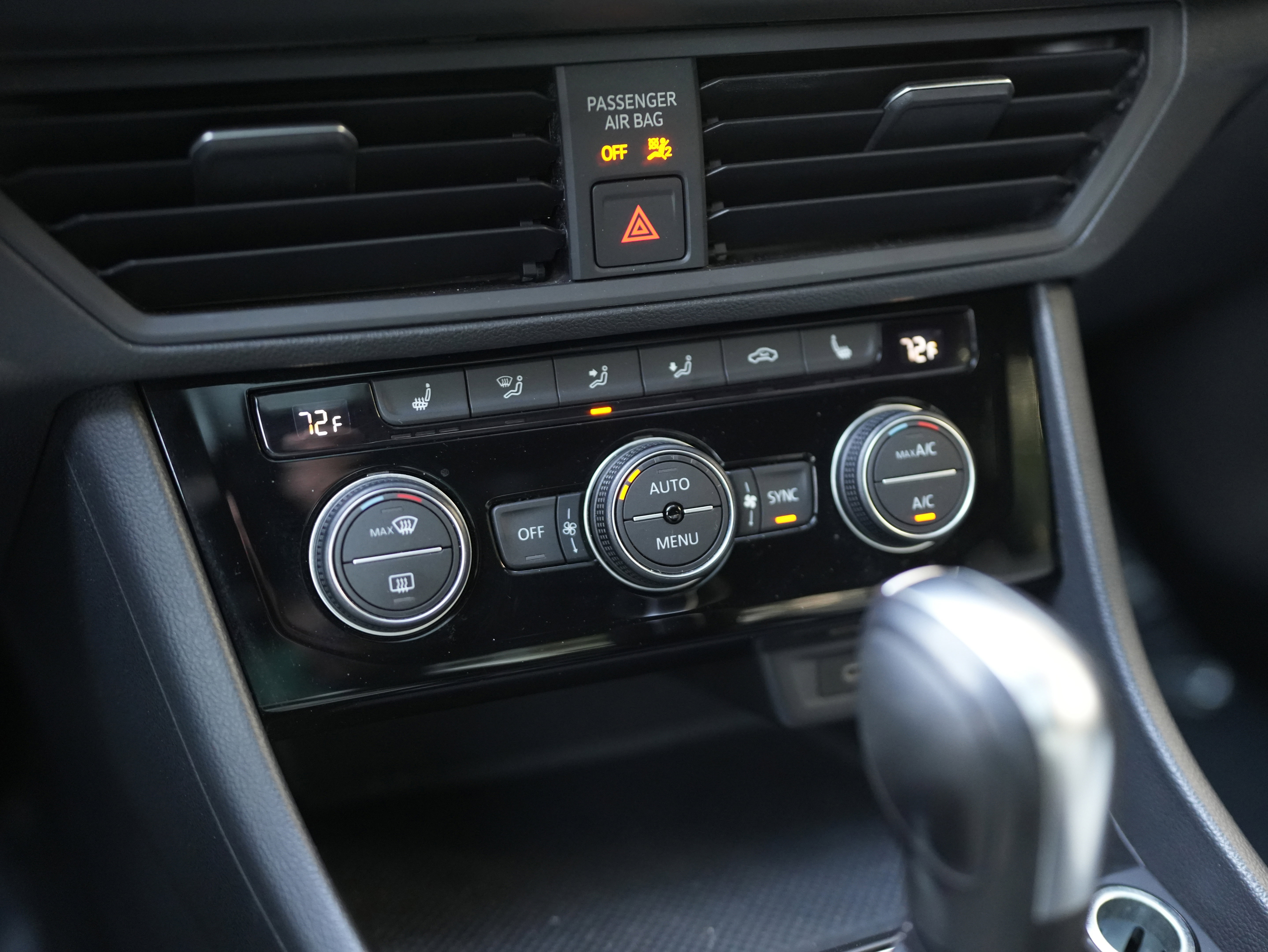 Used 2020 Volkswagen Jetta R-Line image 16