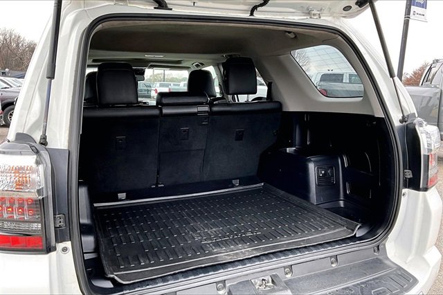 Used 2022 Toyota 4Runner TRD Off-Road Premium image 29