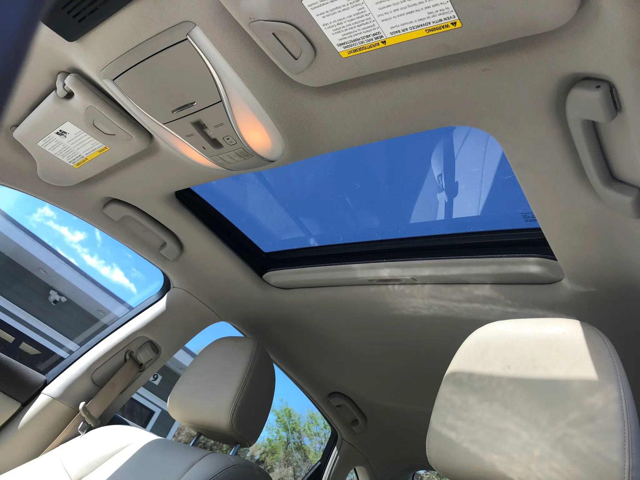 Used 2017 INFINITI Q70 L 3.7 image 31