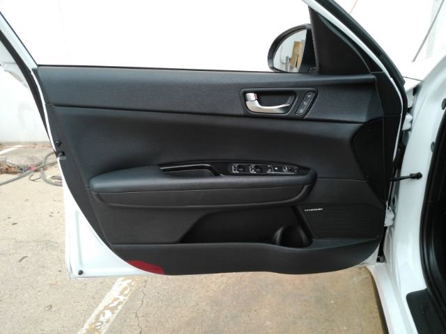 Used 2019 Kia Optima SX image 15