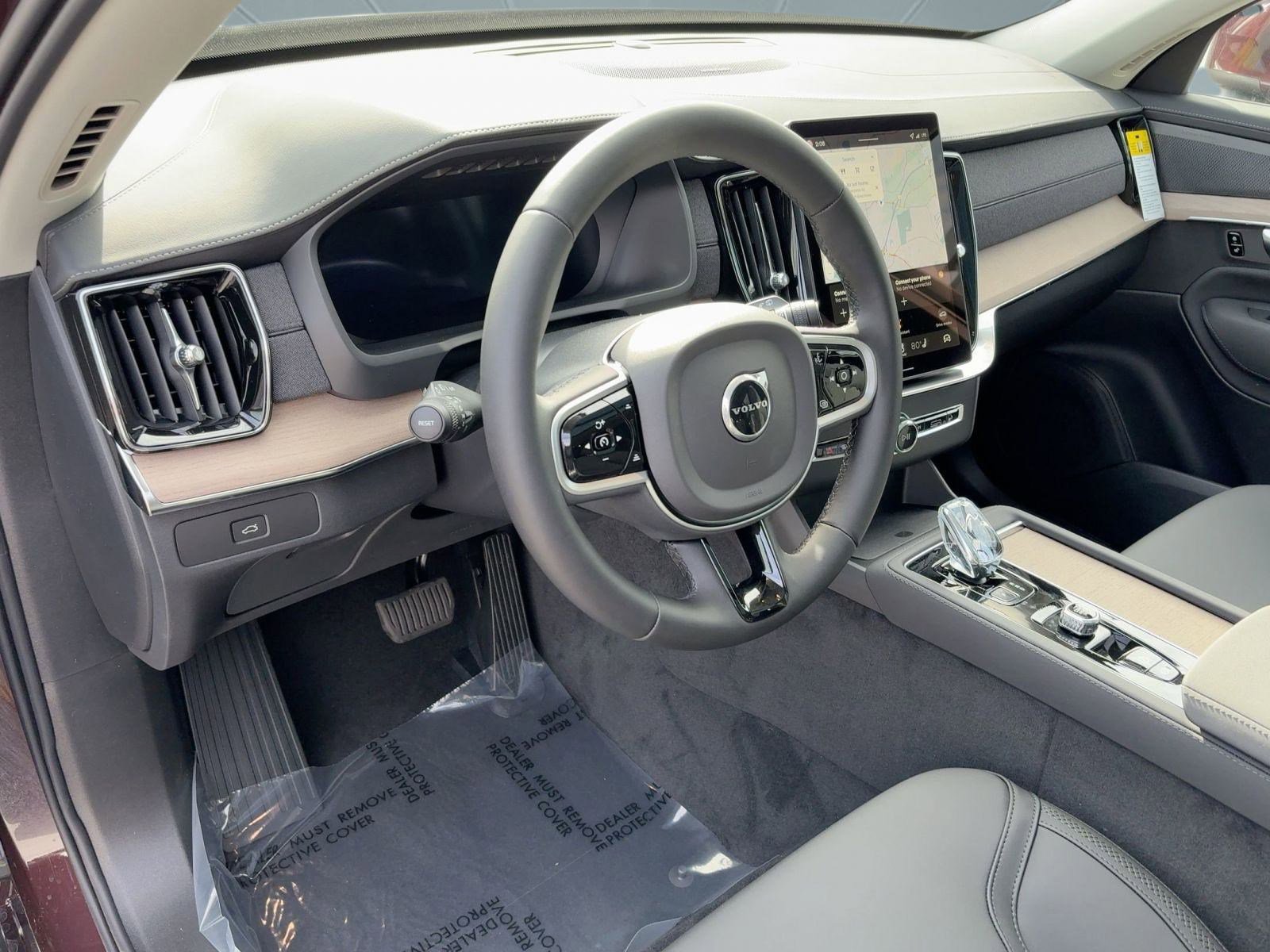 New 2026 Volvo XC90 B6 Plus w/ Protection Package image 4