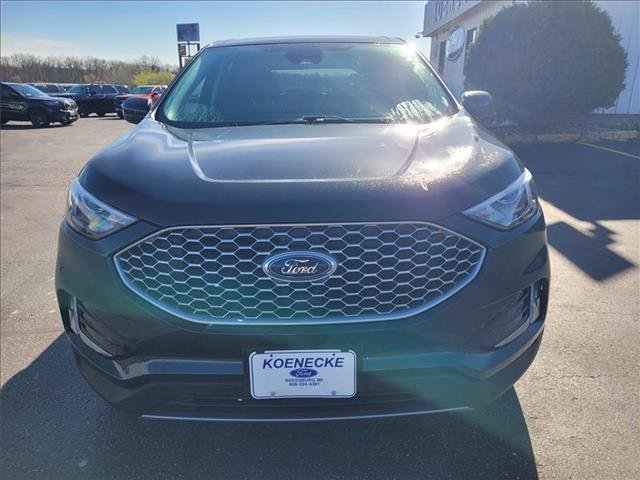 Certified 2023 Ford Edge SEL w/ Convenience Package AWD/4WD image 3