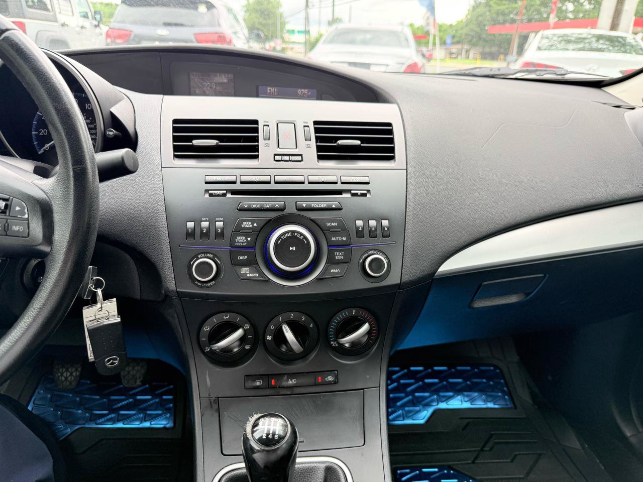 Used 2012 MAZDA MAZDA3 i Touring FWD image 22