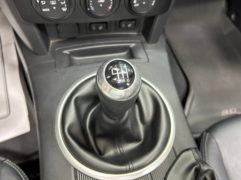 Used 2008 MAZDA MX-5 Miata Grand Touring RWD image 11