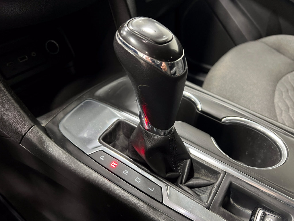 Used 2019 Chevrolet Equinox LT FWD image 29