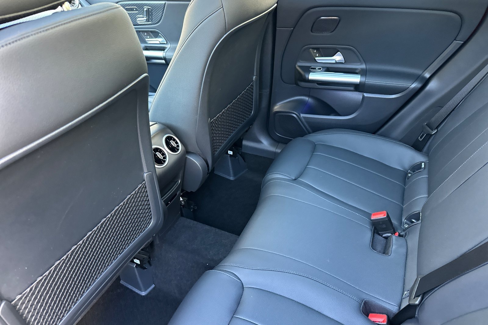 New 2026 Mercedes-Benz GLA 250 image 11